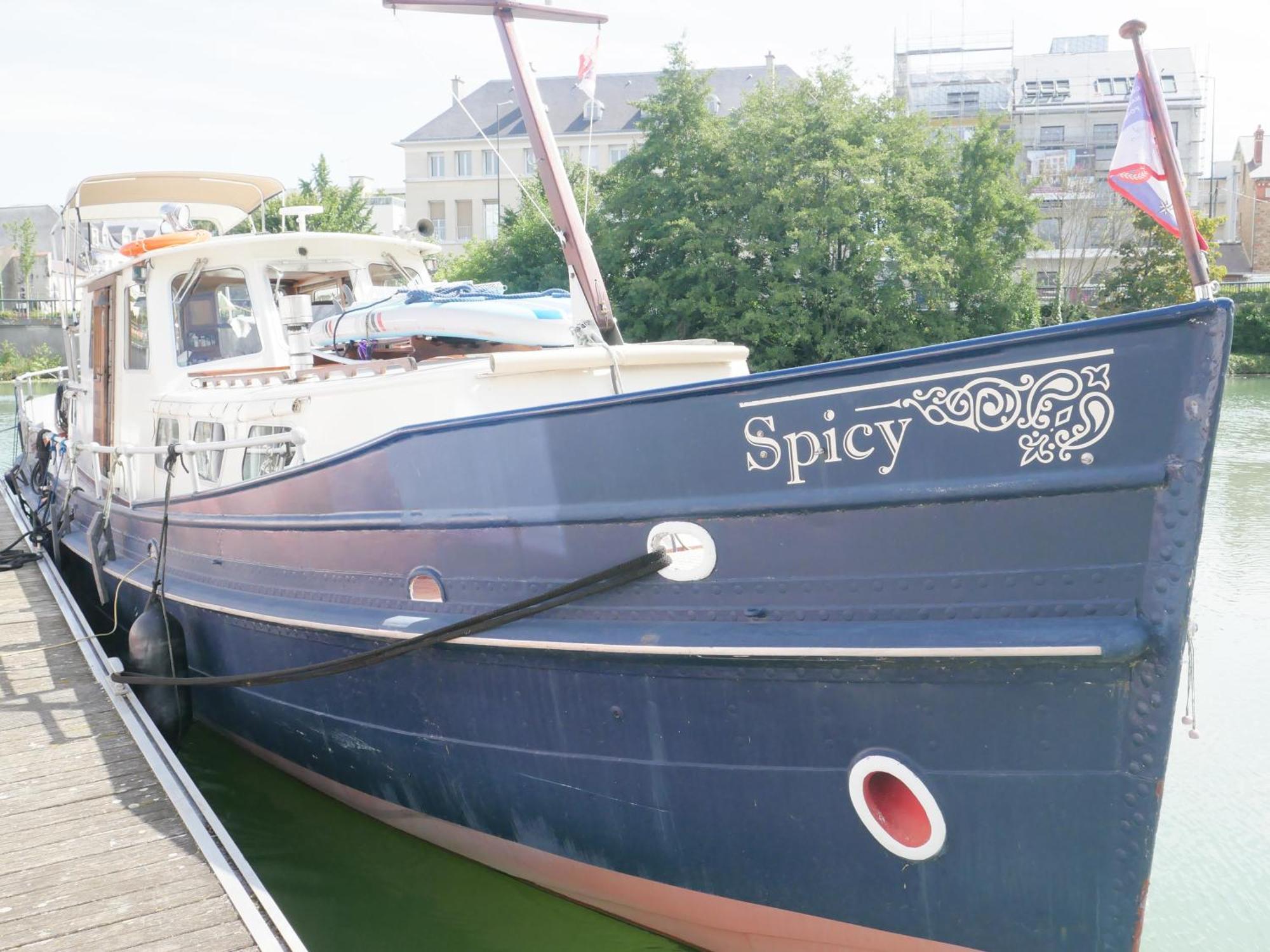 Spicy - Sejour Insolite Sur La Marne โม ภายนอก รูปภาพ